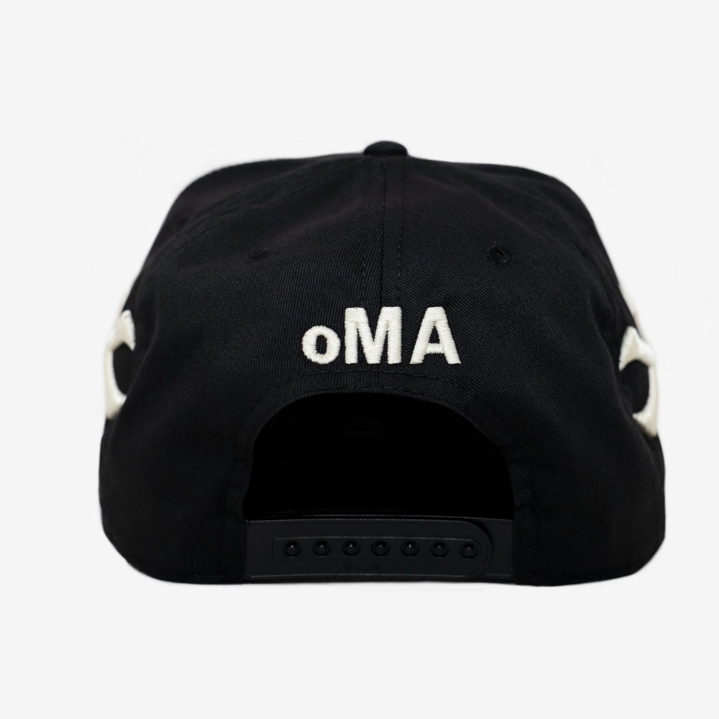 Boné oMa Studios Ny Crown Curved Brim Preto/Creme